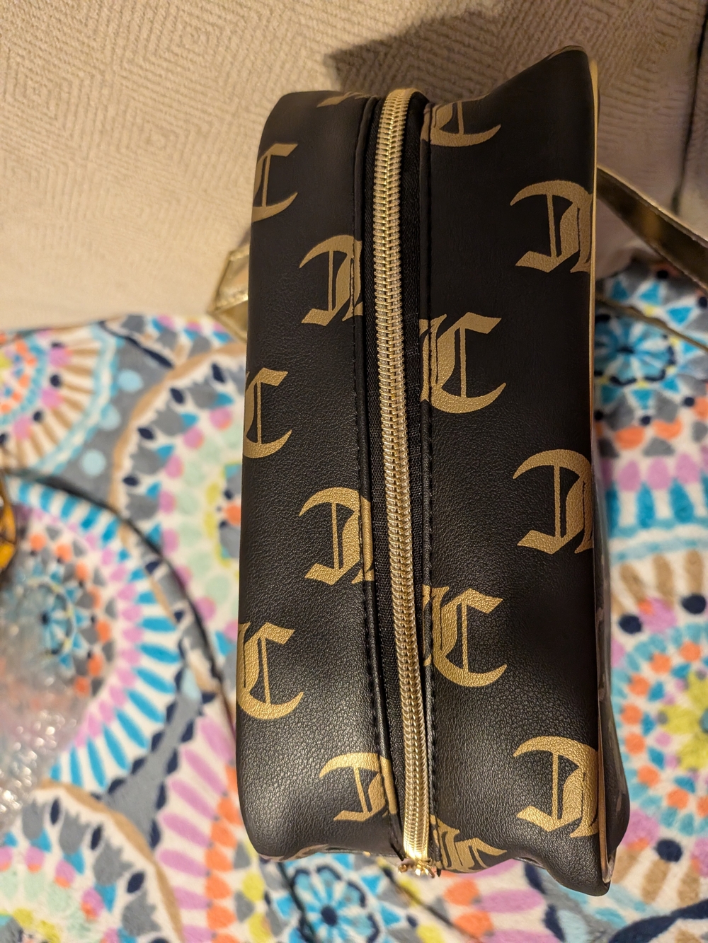 Juicy Couture Black and Gold Travel Bag - Picture 6 of 15